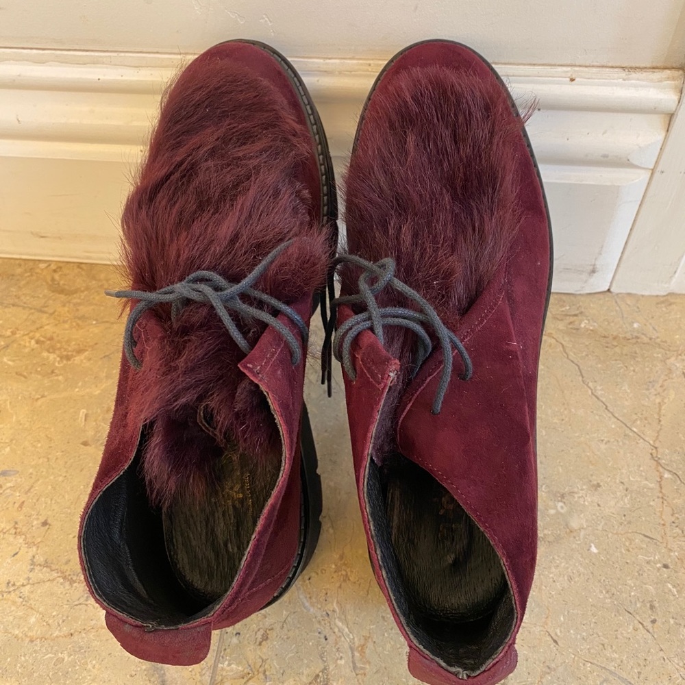 Mos extra lightweight suede/fur trimmed bootie/39
